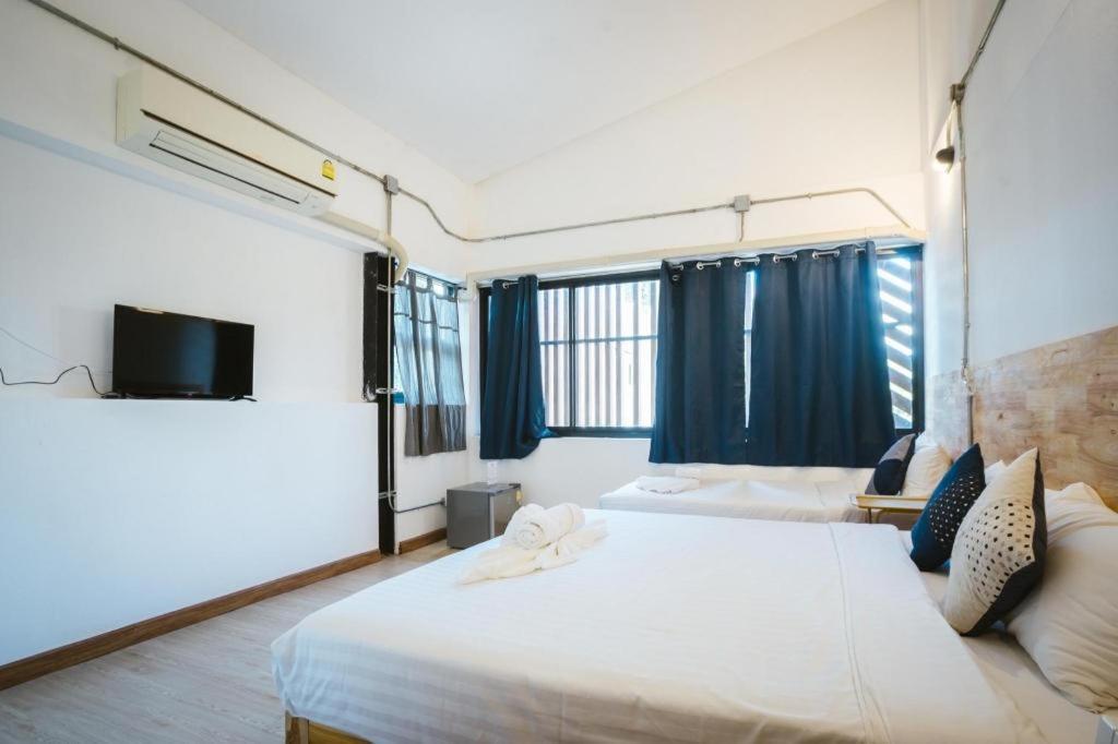 Hug Inn Phrae Bagian luar foto