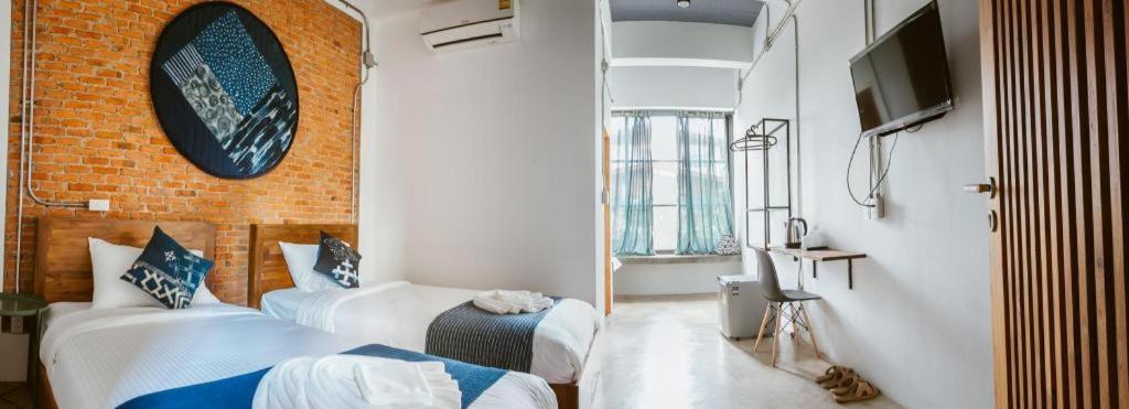 Hug Inn Phrae Bagian luar foto