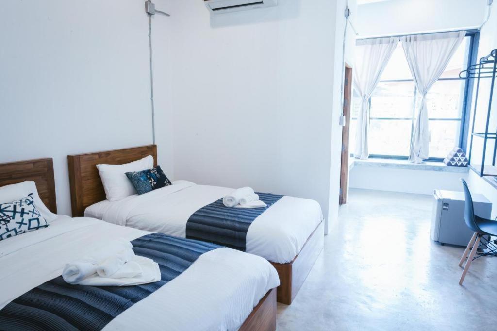 Hug Inn Phrae Bagian luar foto